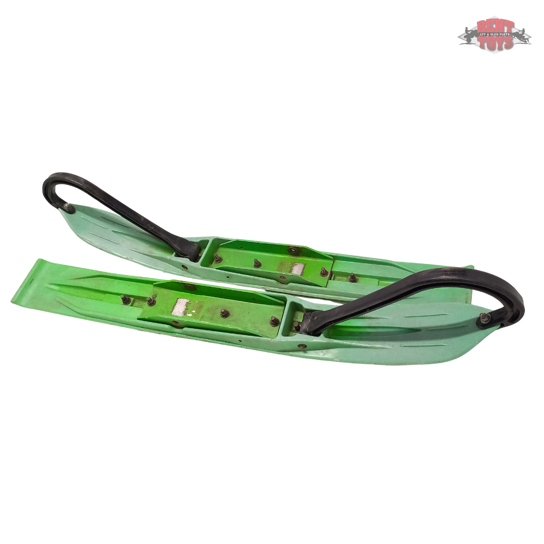 thumbnail interactive-video image 1 of Starter Solenoid Relay For Arctic Cat ZL 500 (2001-2002), ZL 550 (2000-2003), ZL 580 (2000) – Caltric 1 of 6